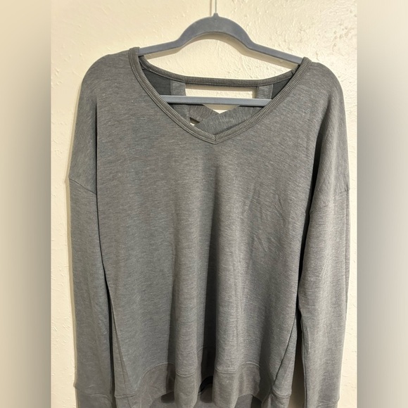 Women’s Balance Collection Lightweight Open Back Gray Sweater Long Sleeve L - Picture 2 of 10
